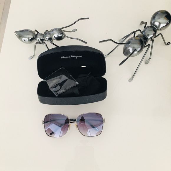 $325 JUST CAVALLI SUNGLASSES WOMEN main image 7